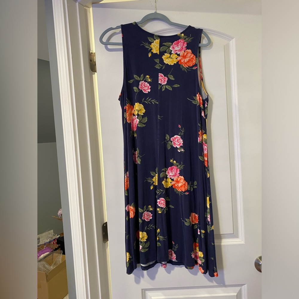 Old Navy Floral Swing Dress - Picture 2 of 3